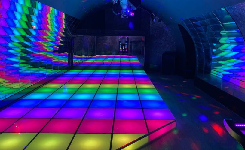 Labyrinth disco dancefloor